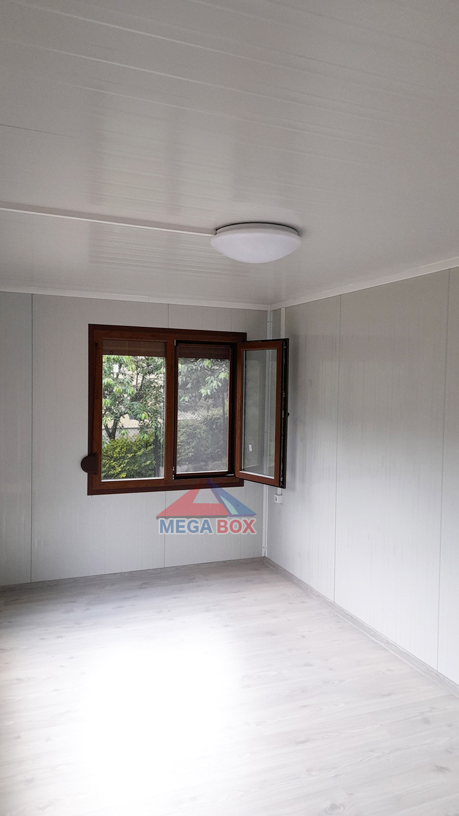 Жилищен контейнер Мая 5