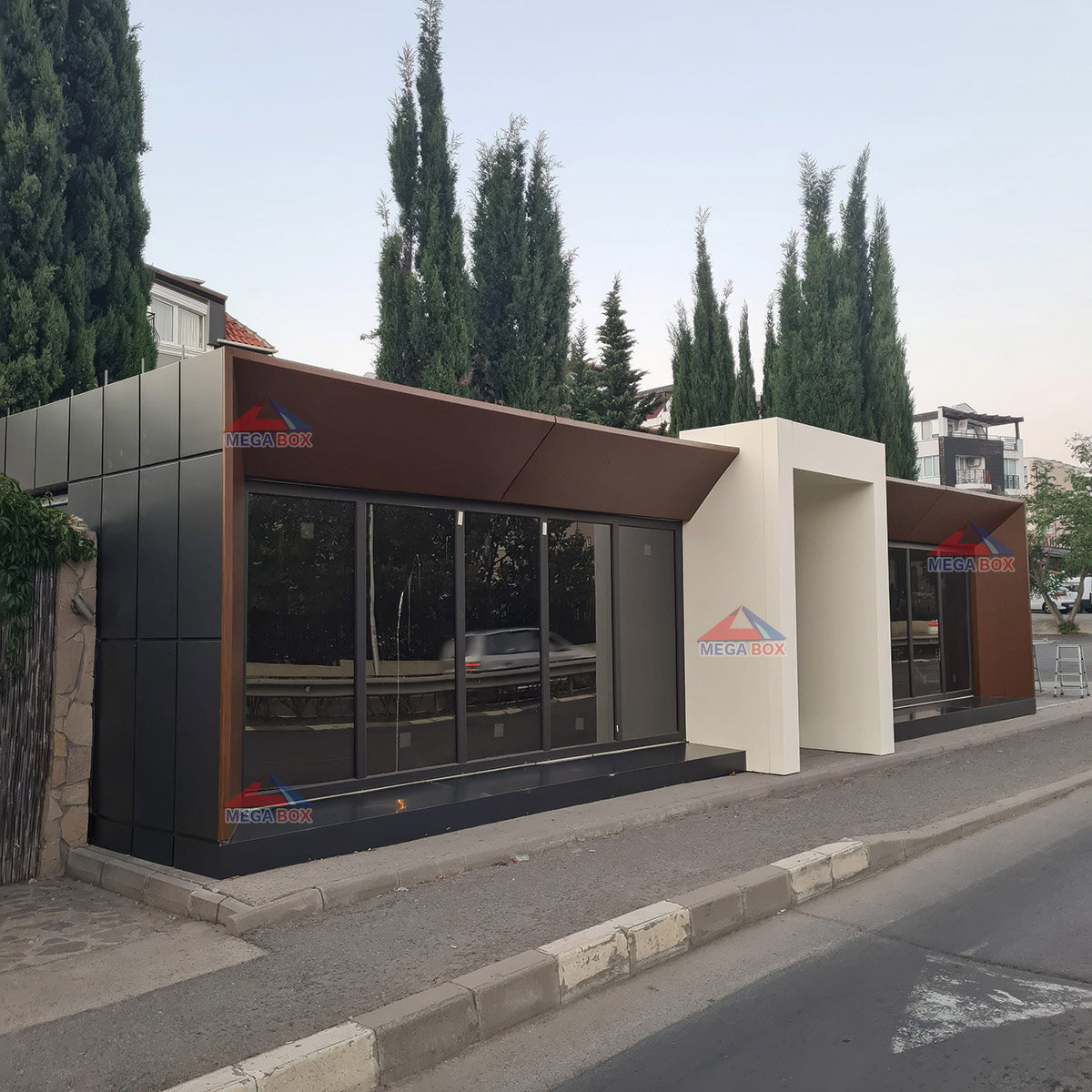 Луксозен офис контейнер Виктория с облицовка еталбонд 7